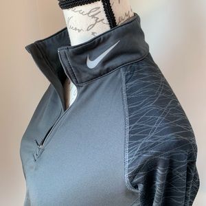 Nike | 🖤💪🏻 workout long sleeve top